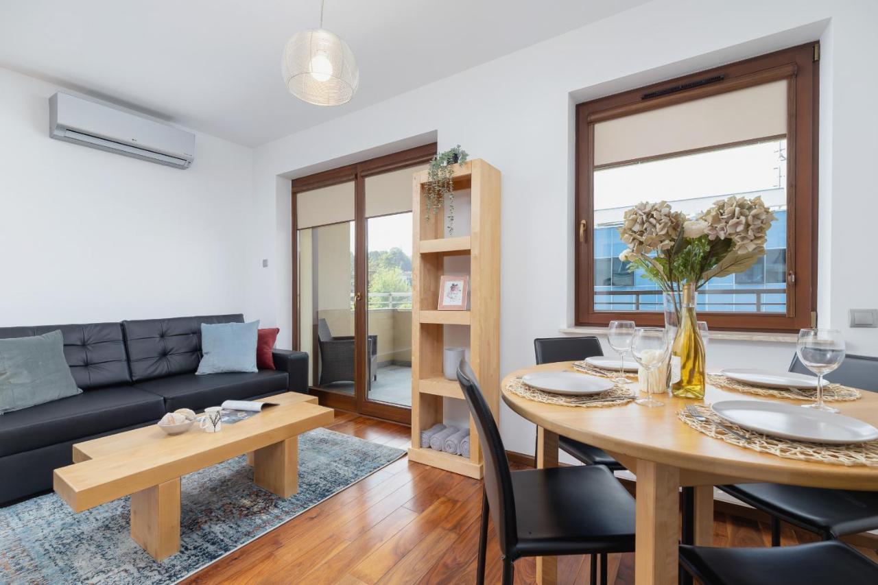 Krakow Blonia Apartment With Balcony By Noclegi Renters Екстериор снимка