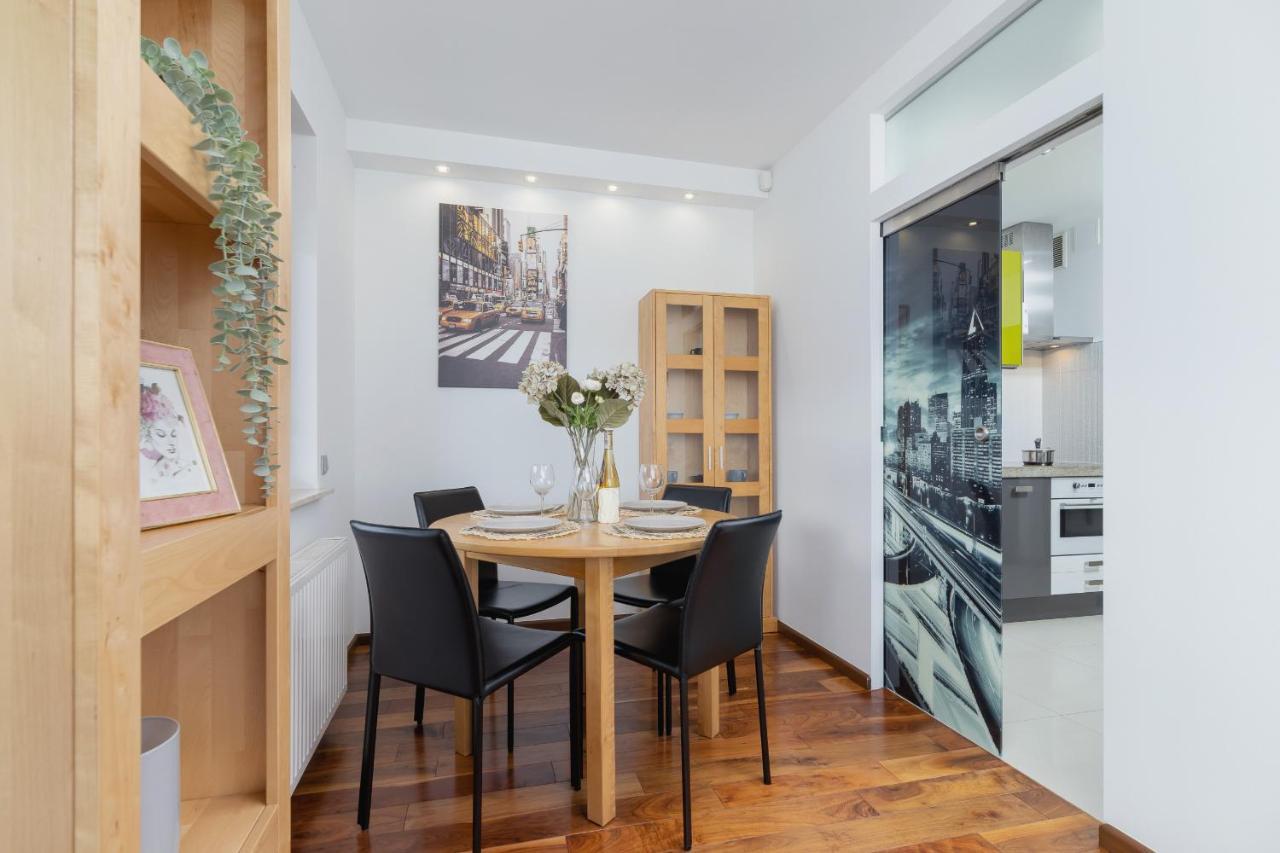Krakow Blonia Apartment With Balcony By Noclegi Renters Екстериор снимка