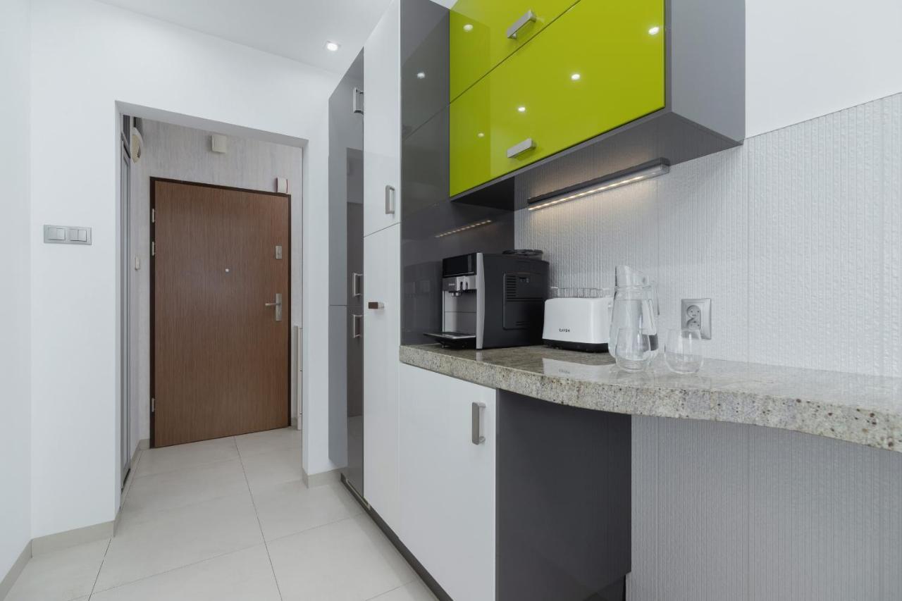 Krakow Blonia Apartment With Balcony By Noclegi Renters Екстериор снимка